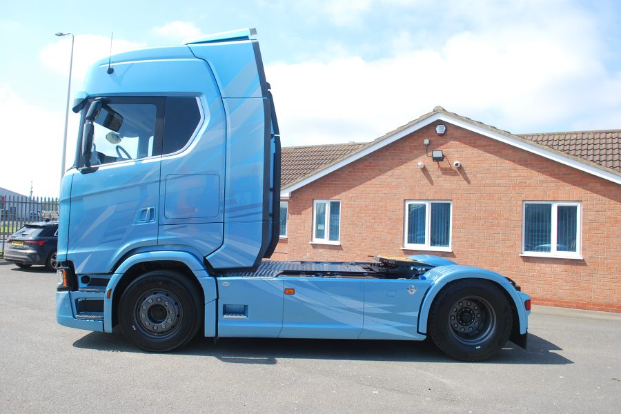 thumbnail image 2 of MSA Full Long Window Wind Deflectors For Scania R & S Series (11/16 Onwards) – Pair (Left & Right) – 01540 2 of 5