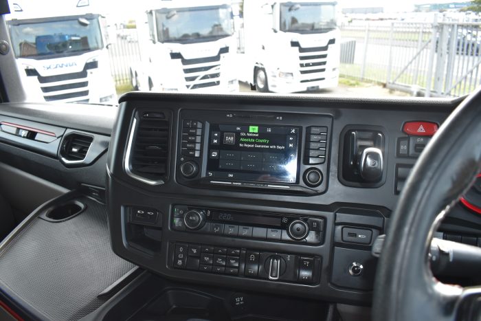 E9543DA2-ABA3-4189-8185-11D47105A2A2