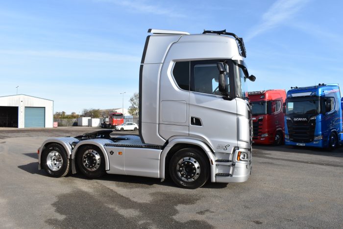 1EF38F15-4BCB-4B0E-8FA5-2DE962718F76