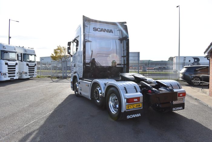 6DAB0570-6B76-45D2-9E9E-251B18F8D991