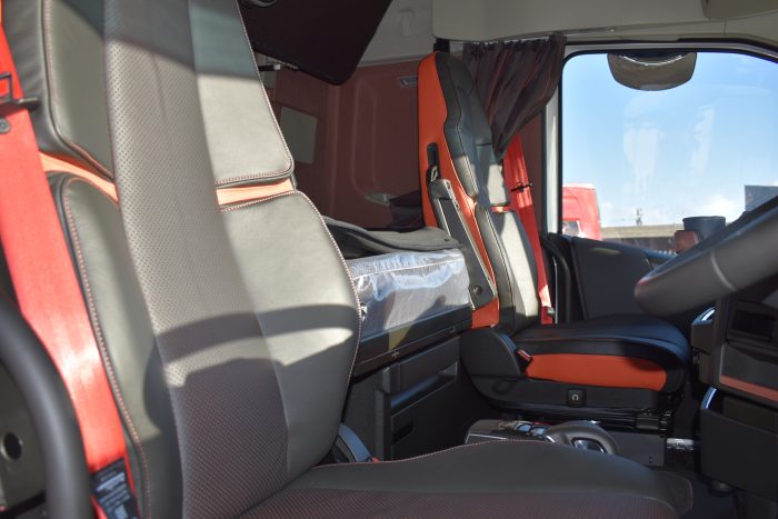 3CE80BB6-B025-4B48-923D-6583B066EBAE