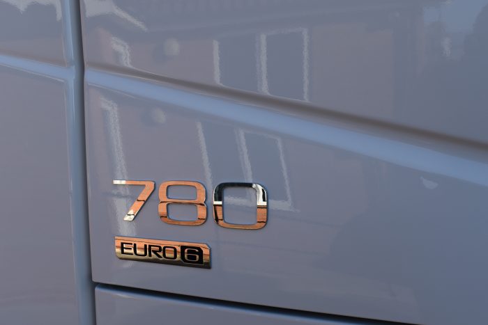 4D8DD757-D5D2-43D2-86C4-7C9C24DD8474