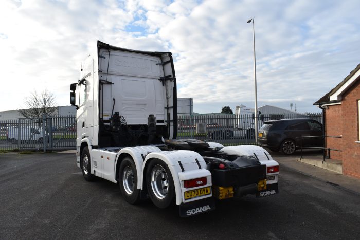 69EA40CB-5902-4F91-8EC9-4137CAE49EB8