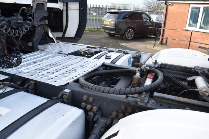 E647089E-AF9B-4C02-80EB-5ED81CFDC6D3