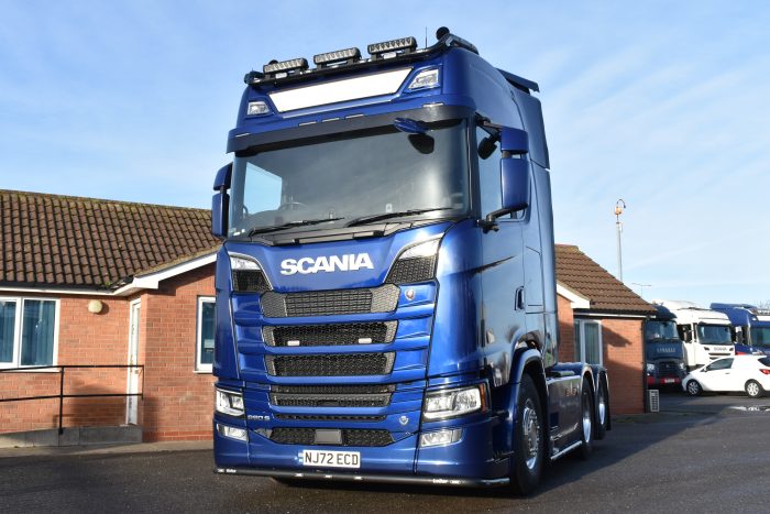 F542171C-D779-4D30-880E-6269D61E433E