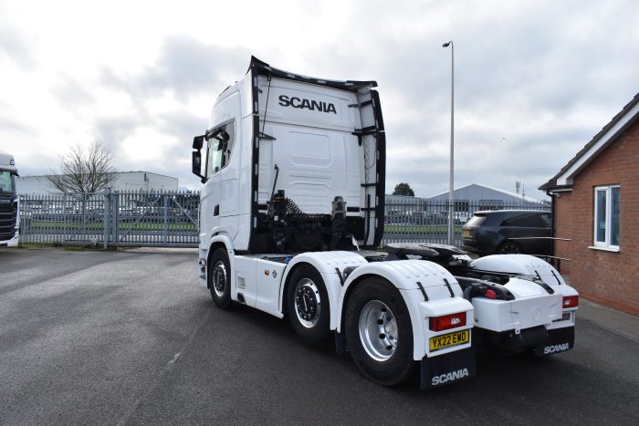 FF874612-D4FD-4EF6-8A2F-68EF252C763A