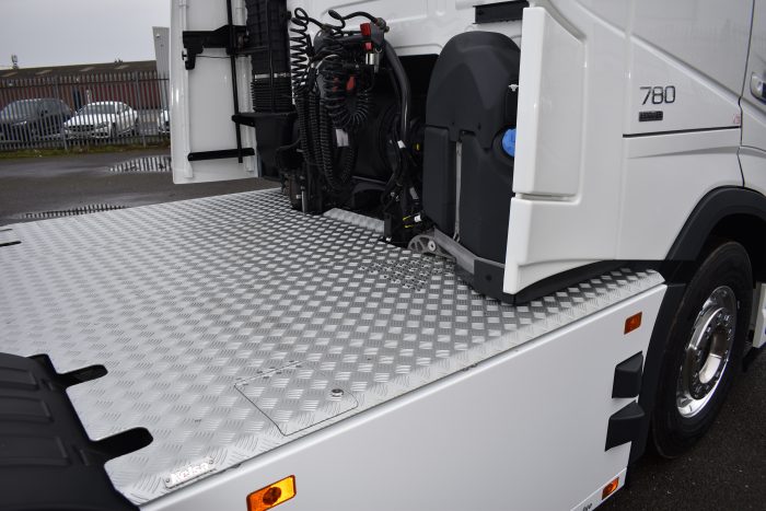 727AA5D9-4E8A-4837-B9C8-1EA872109F73