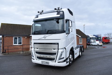 94989052-44F5-4206-84F4-847654E9B51A