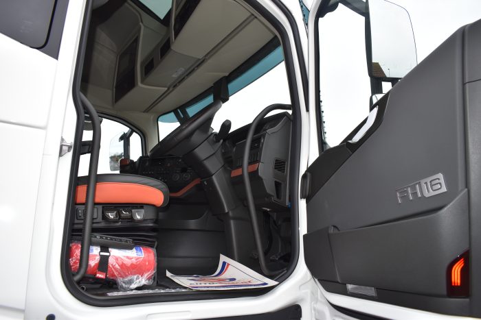 B943FA5C-C051-44A2-81B2-9B25FBE882FB