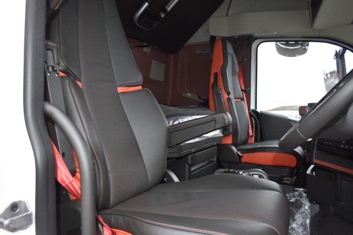 FC8ADCB4-AA90-4A0E-A382-D15BA47E17D1