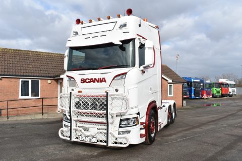 288FD5CD-2FCB-47CD-A345-AE7F4CB96AE5