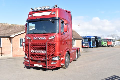 12595C06-5461-48A7-8432-3FEE4900E64F